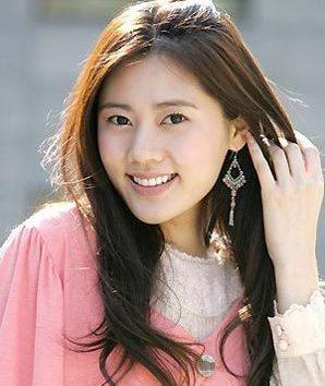 秋瓷炫的照片全集,美丽瞬间,光影交织的演艺生涯回顾 第3张 秋瓷炫的照片全集,美丽瞬间,光影交织的演艺生涯回顾 第3张