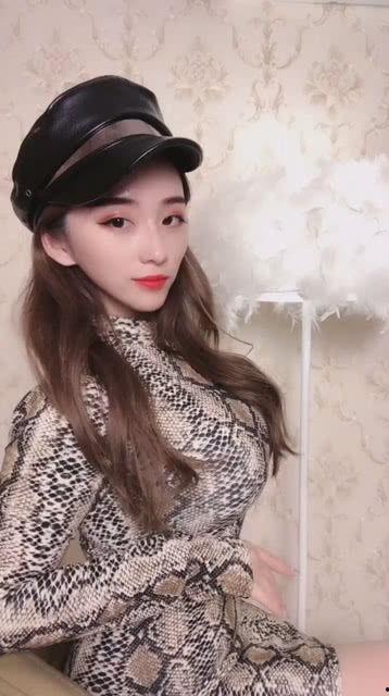 女主播竟然 漏电,惊险瞬间引网友热议